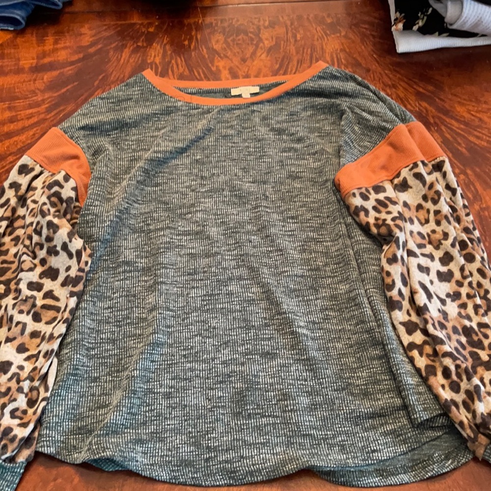 Long sleeve top